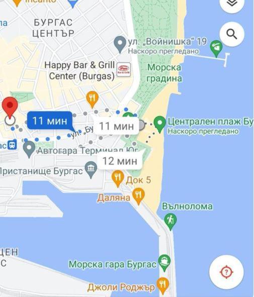 Студио В Центъра На Бургасアパートメント エクステリア 写真